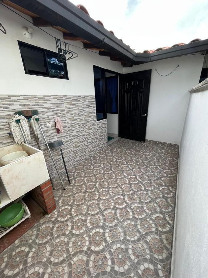Hostal Jose Navarro Guadalupe Bagian luar foto
